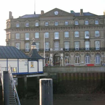 Harbourside Apartment Harwich Exterior photo